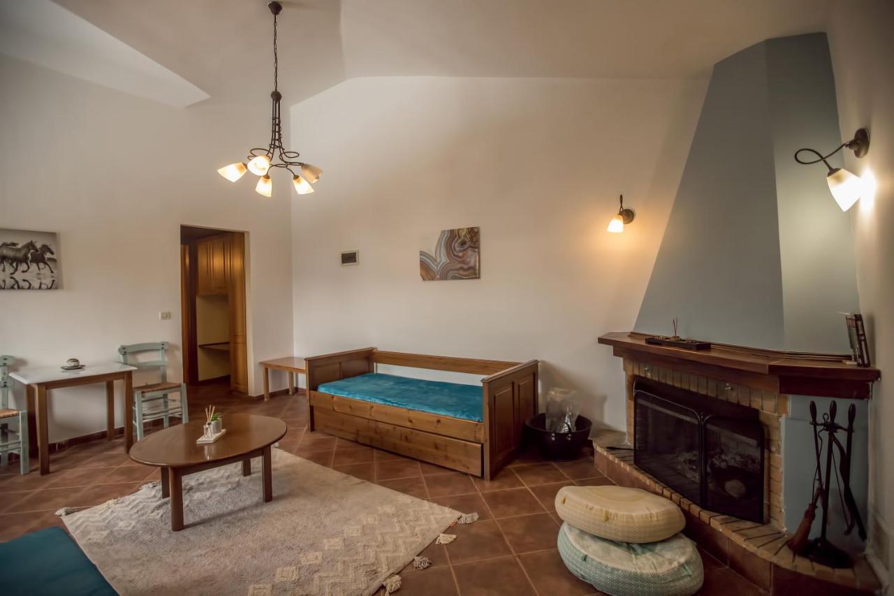 Ktima Alonaki Aparthotel Plastiras Esterno foto